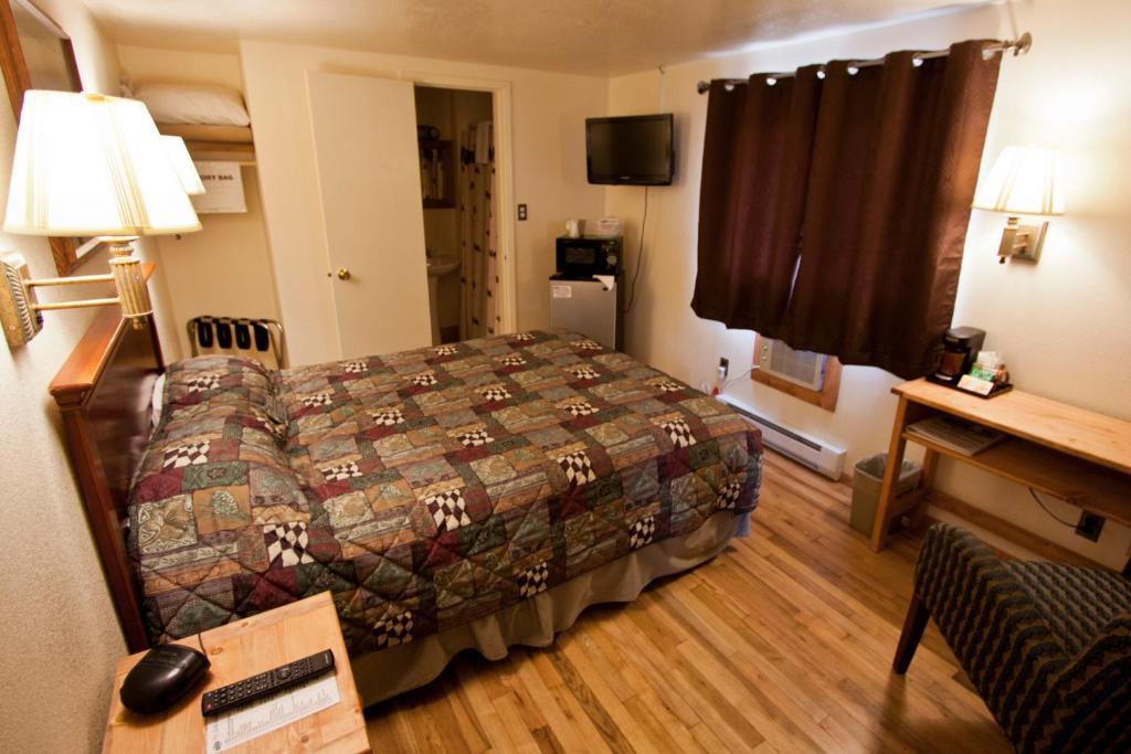 Falls Motel Thompson Falls Cameră foto
